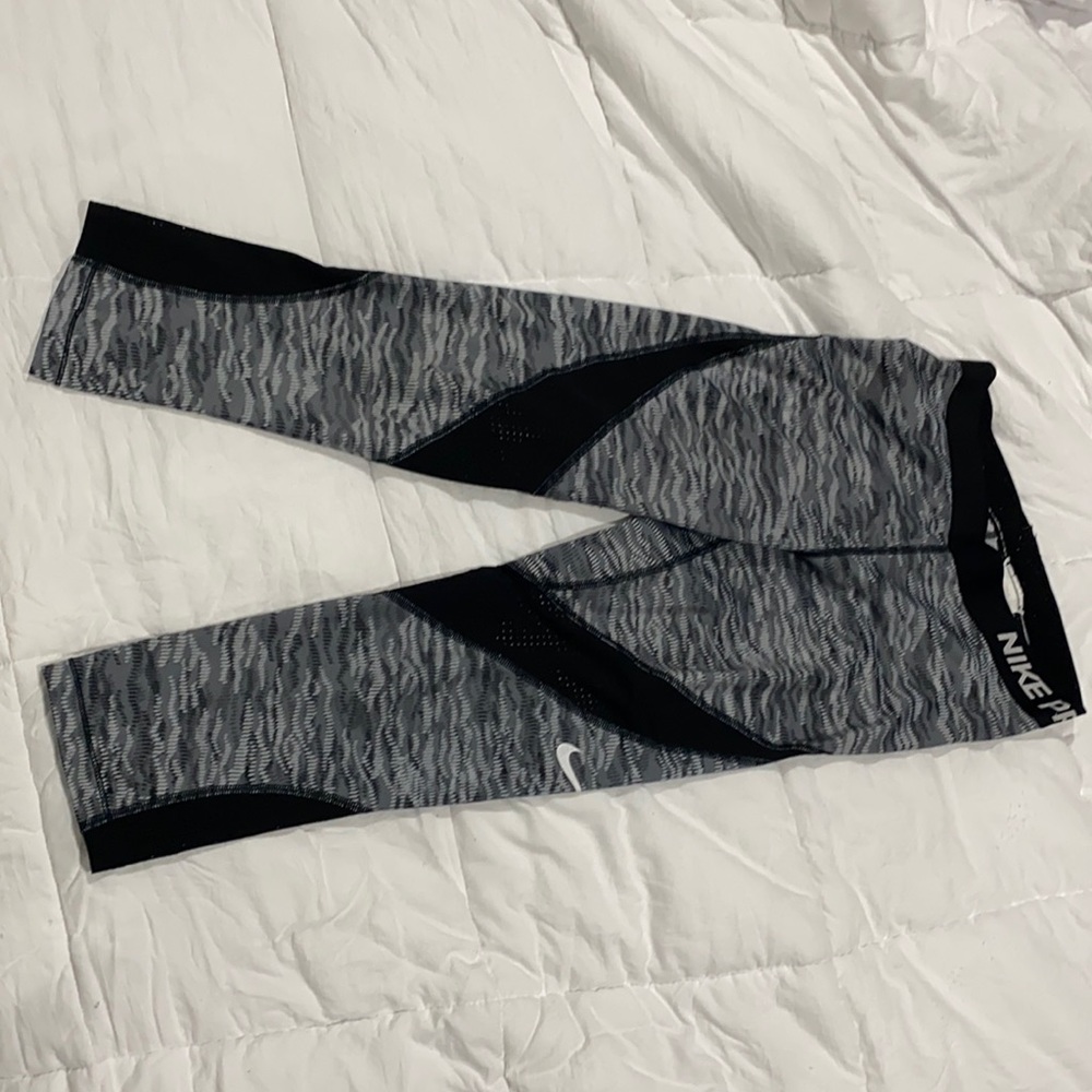 Nike leggings